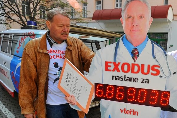 Odchody lékařů z menších nemocnic ohrozí kvalitu péče pro pacienty.