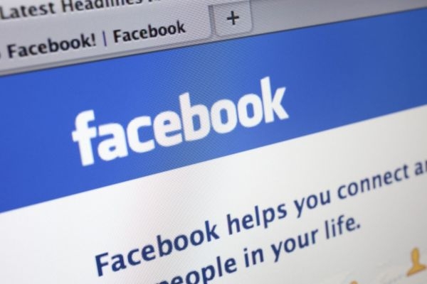 Chcete na Facebook v opilosti? Program si vás ohlídá.