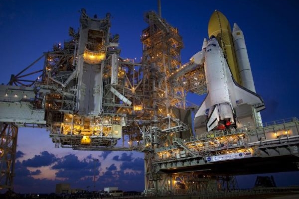 Poslední misi raketoplánu Discovery provázejí technické potíže. Let už byl poněkolikáté odložen.