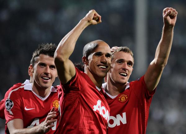 Manchester United stále drží neporazitelnost.