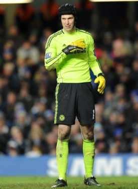 Petr Čech inkasoval v utkání se Sunderlandem tři branky.
