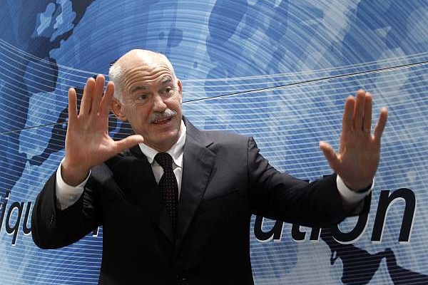 Řeckému premiérovi Jorgosi Papandreovi se boj se zadlužením nedaří. 
