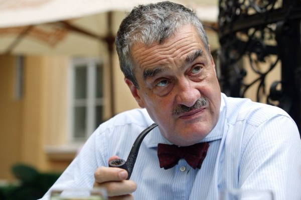 Předseda TOP 09 a ministr zahraničí Karel Schwarzenberg. Předseda TOP 09 a ministr zahraničí Karel Schwarzenberg.