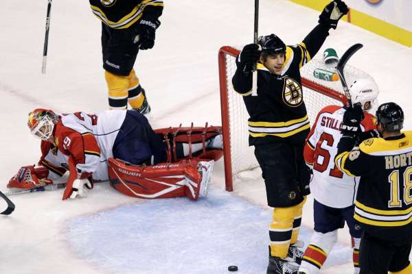 Tomáš Vokoun nezažil proti Bostonu nejlepší večer.