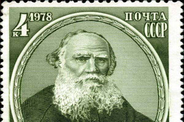 Lev Nikolajevič Tolstoj byl pohřben 22. listopadu 1910. Na snímku na sovětské známce z roku 1978. Lev Nikolajevič Tolstoj byl pohřben 22. listopadu 1910. Na snímku na sovětské známce z roku 1978.