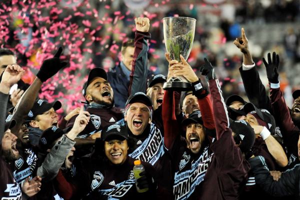 Hráči Colorada Rapids se mohou radovat, poprvé v historii klubu získali titul v MLS.