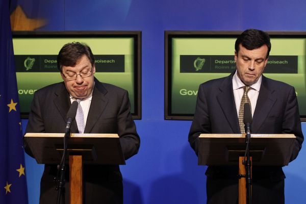 Premiéra Briana Cowena s ministrem financí Brianem Lenihanem čekají nelehké časy.