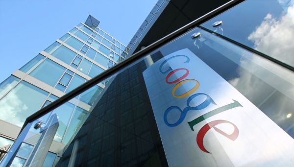 Google chce proniknout i do světa filmu. Google chce proniknout i do světa filmu.
