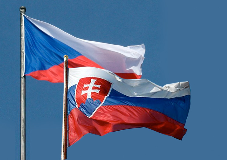 Česká a slovenská vlajka.