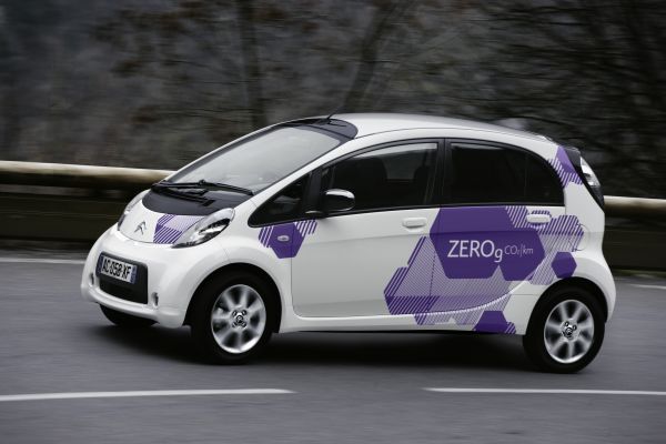 Citroën C-Zero přijde na český trh pravděpodobně v únoru příštího roku.