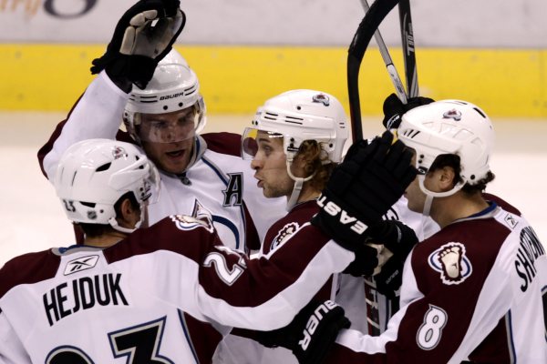 Milan Hejduk podpořil dvěma body výhru Colorada nad Minnesotou.