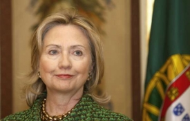 Horká zima pro šéfku americké diplomacie Clintonovou.