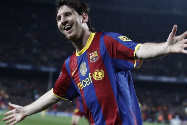 Lionel Messi výrazně přispěl k drtivému vítězství Barcelony nad Realem Madrid.