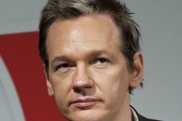 Julian Assange teď přidělává vrásky většině státníků. Julian Assange teď přidělává vrásky většině státníků.