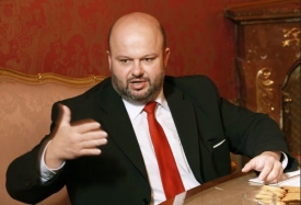 Martin Pecina je jediný, kdo se na knihu těší.