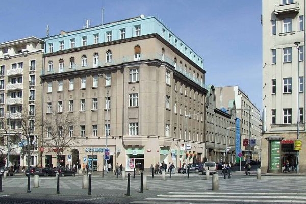 Demolice domu na Václavském náměstí je podle památkářů nezákonná. Demolice domu na Václavském náměstí je podle památkářů nezákonná.
