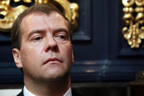Dmitrij Medveděv měl přijet do Polska jako prezident neexistujícího státu.