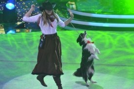 Alena Smolíková s fenkou Keysi.
