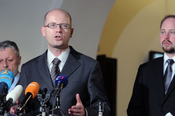ČSSD podala ústavní stížnost na tři úsporné zákony.