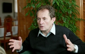 Josef Novotný, bývalý senátor SNK, dnes poslanec za VV.