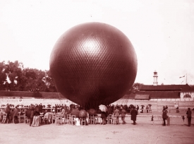 Balon Louise Godarda, v němž letěl roku 1891 i Josef Novotný s manželkou Vilmou.