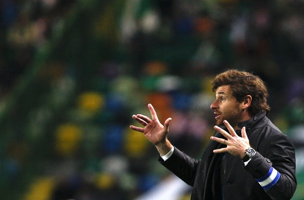 Třiatřicetiletý fotbalový kouč Andre Villas Boas.