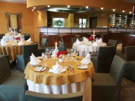 Interiér restaurace.