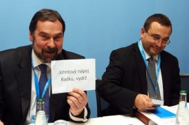 Na víkendovém setkání straníků bylo občas i veselo.