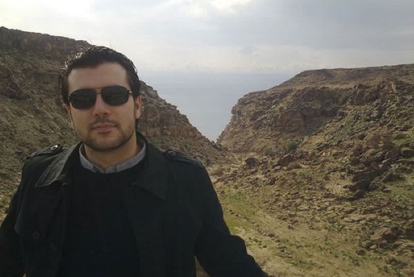 Fotografie Taymoura Abdela Wahaba zřejmě islamistické weby stáhly z jeho profilu na Facebooku.