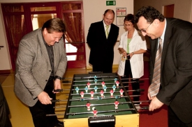 Idyla v ČSSD. Budoucí předseda a budoucí prezident? Michal Hašek a Zdeněk Škromach.