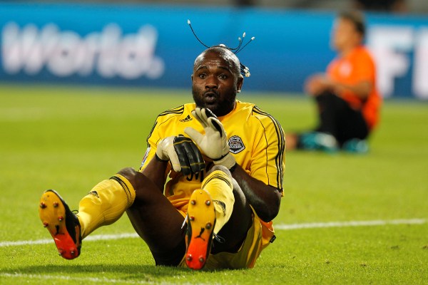 Gólman Mazembe Muteba Kidiaba.