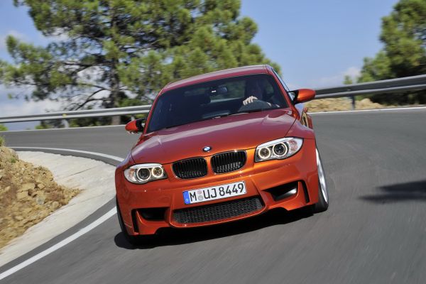 BMW řady 1 v podobě M Coupé je skutečným závodním dravcem.