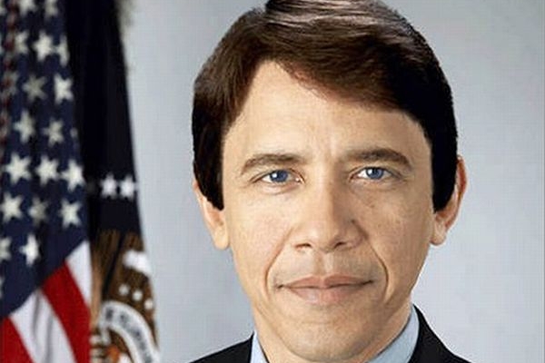 Na upravené fotografii má Obama světlou pleť, modré oči a jiný účes. Na upravené fotografii má Obama světlou pleť, modré oči a jiný účes.