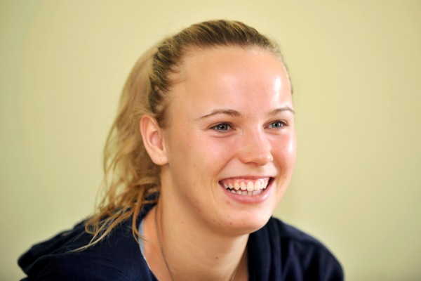 Dánka Caroline Wozniacká si užívá klidu, přestože je světovou tenisovou jendičkou.