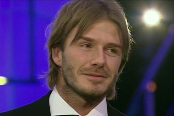 Dojatý David Beckham. Dojatý David Beckham.