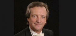 Oliver Dohnányi.