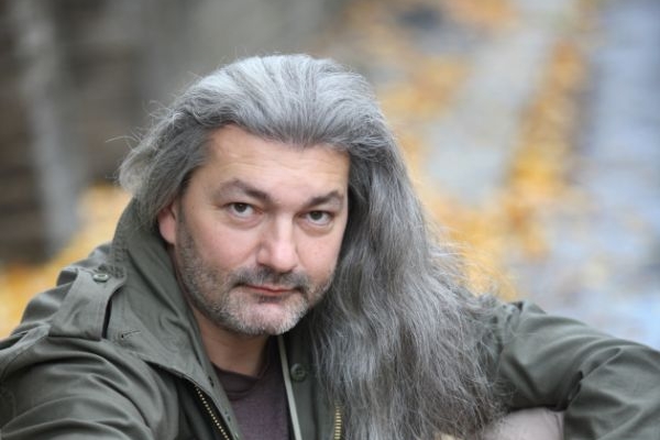 Daniel Hůlka má zajímavou přítelkyni. Daniel Hůlka má zajímavou přítelkyni.