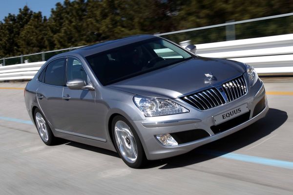 Luxusní Hyundai Equus, který brzy přijde na trh, potvrzuje bezpečnostní úroveň značky Hyundai.