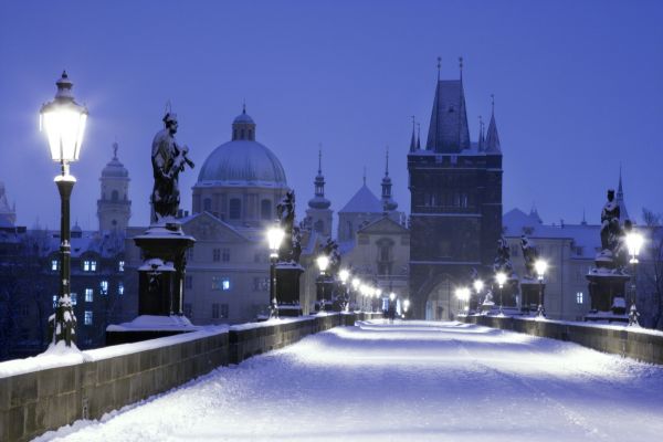 Noční Praha skýtá řadu tajemných legend a příběhů.