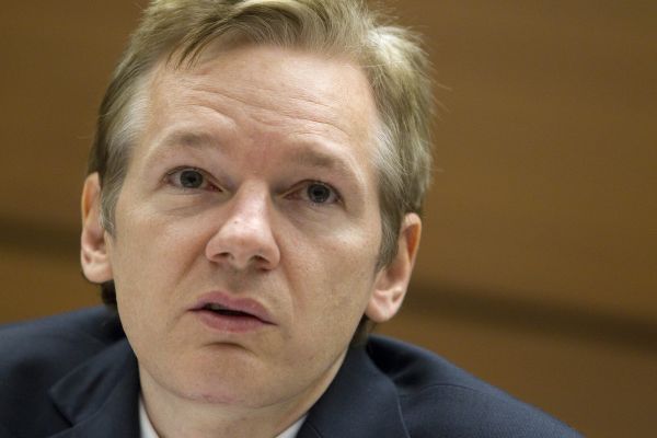 Zakladatel serveru WikiLeaks Julian Assange byl listem Le Monde zvolen "mužem roku".
