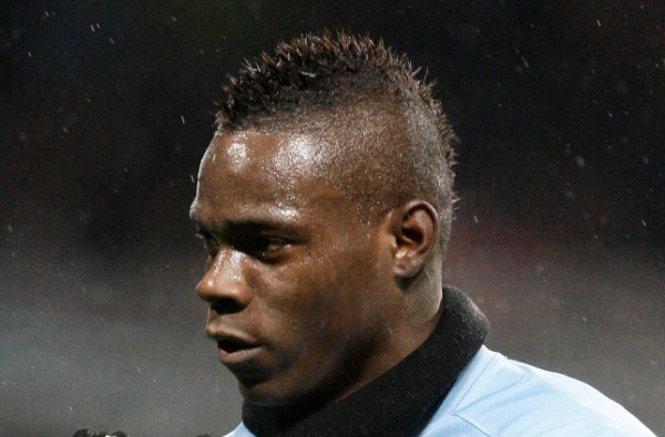 Mario Balotelli se přirovnává k Messimu. Mario Balotelli se přirovnává k Messimu.