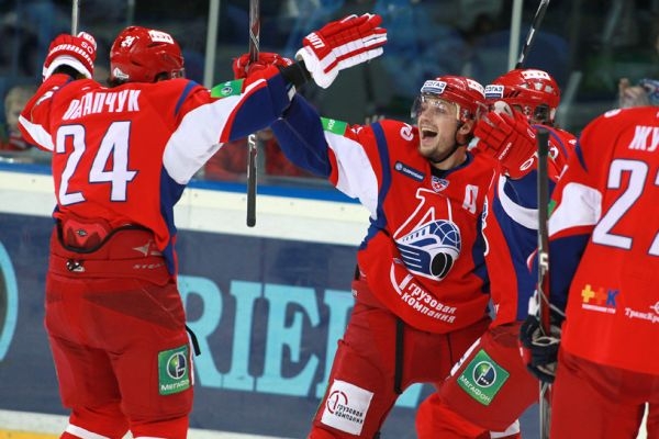 Hokejisté Lokomotivu Jaroslavl. Hokejisté Lokomotivu Jaroslavl.