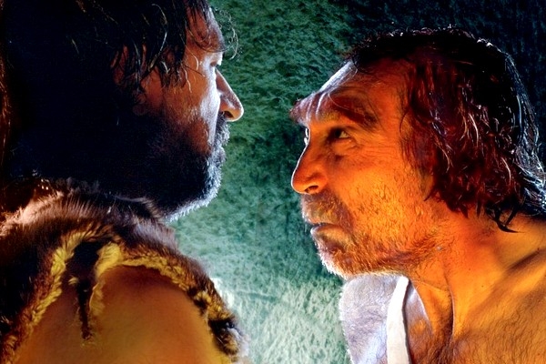 Neandertálci (vpravo) měli s našimi předky (vlevo) společného více, než se zdálo.