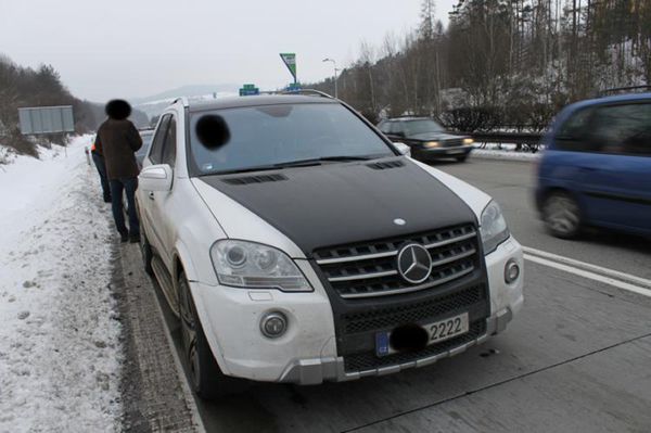 Agresivní řidič bude vyšetřován na svobodě.