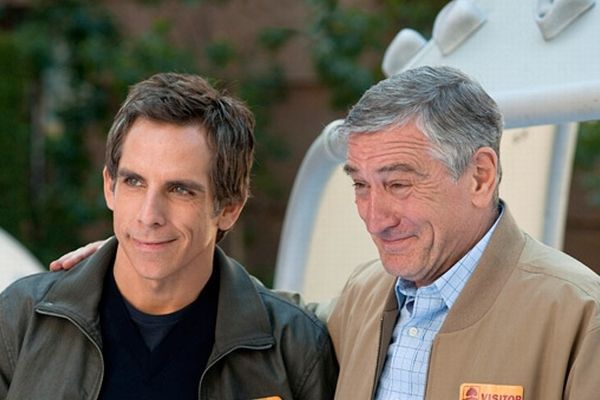 Ben Stiller a Robert De Niro do kin táhnou.