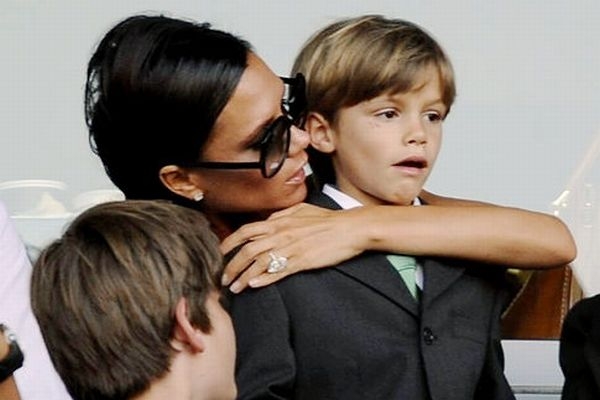 Romeo Beckham jde odmalička ve šlépějích svých slavných rodičů.