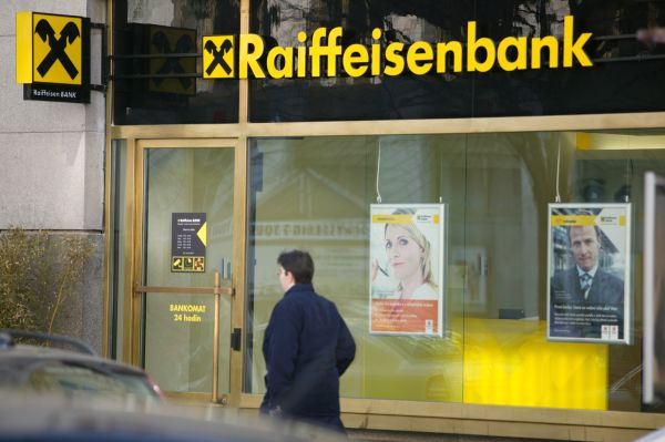 Nabírat nové zaměstnance se chystá například Raiffeisenbank.