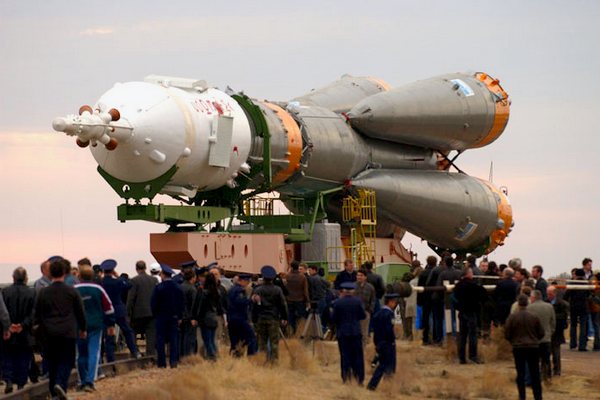 Nosné rakety Sojuz budou od srpna létat i z kosmodromu Kourou.
