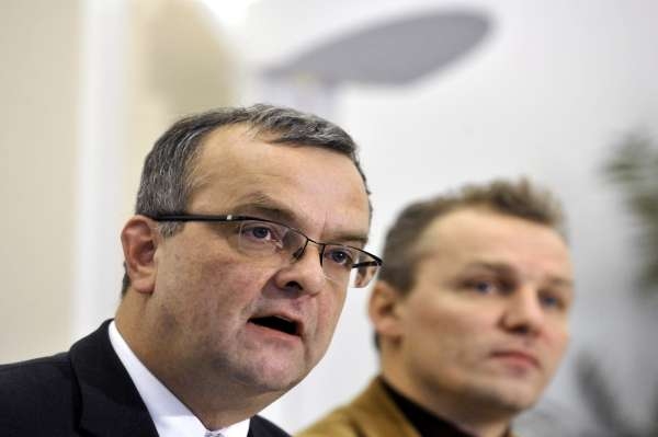 Nová rovná daň? Jde jen o jeden z návrhů, říká ministr financí Kalousek.