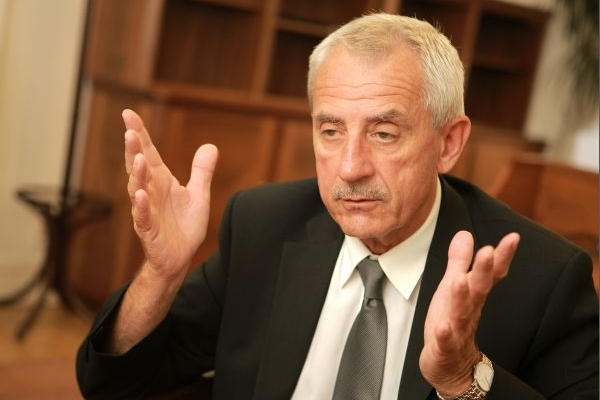 Ministr zdravotnictví Leoš Heger představil další kroky ministerstva. Ministr zdravotnictví Leoš Heger představil další kroky ministerstva.